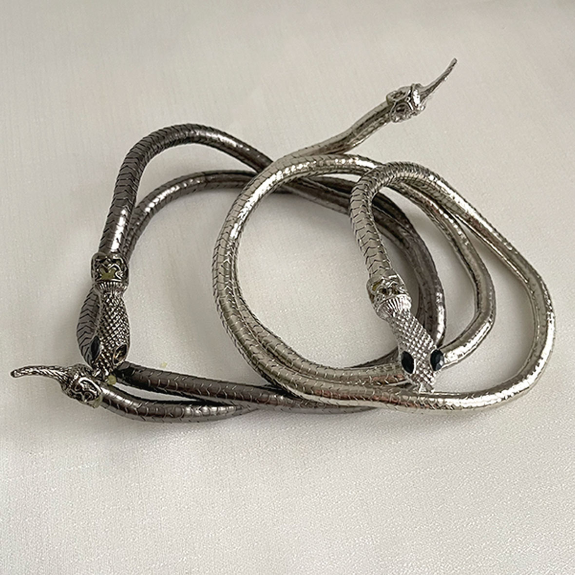 D3454