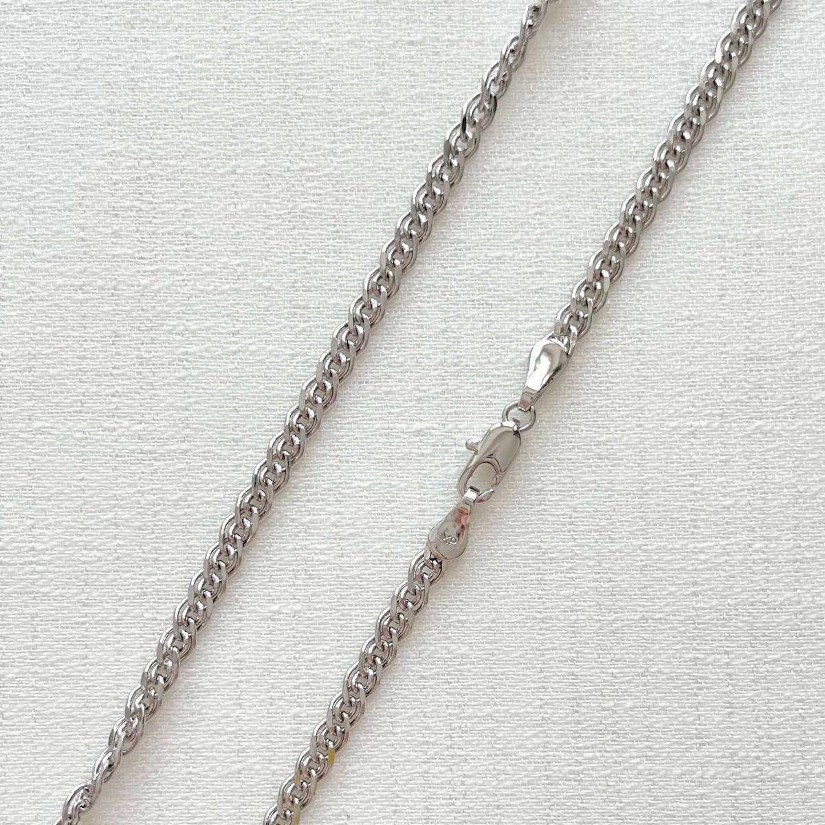 E1028
